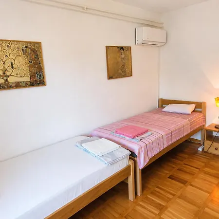 Guest house Apartman Nada Zunic
