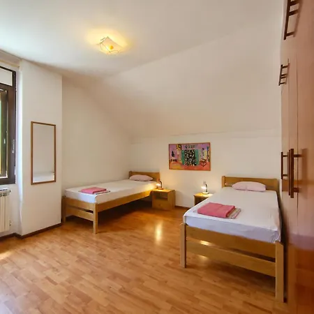 Guest house Apartman Nada Zunic